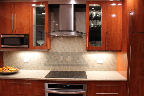 DTK-Stone-Works-Hanstone-Ivory-Wave-3cm-granite-countertop-backsplash
